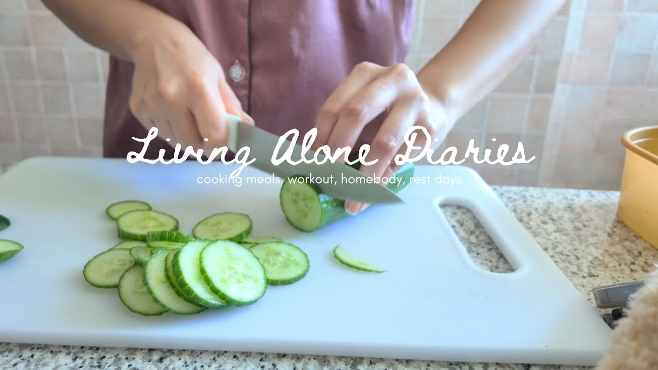living alone diaries | cooking meals, workout, rest days, life in between flights
