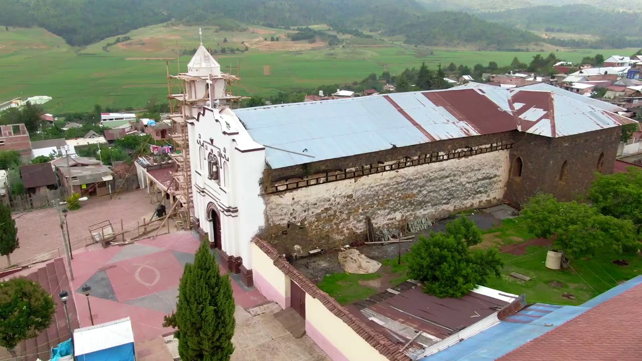 Bonito Pueblo de Santa Cruz Tanaco Michoacan.