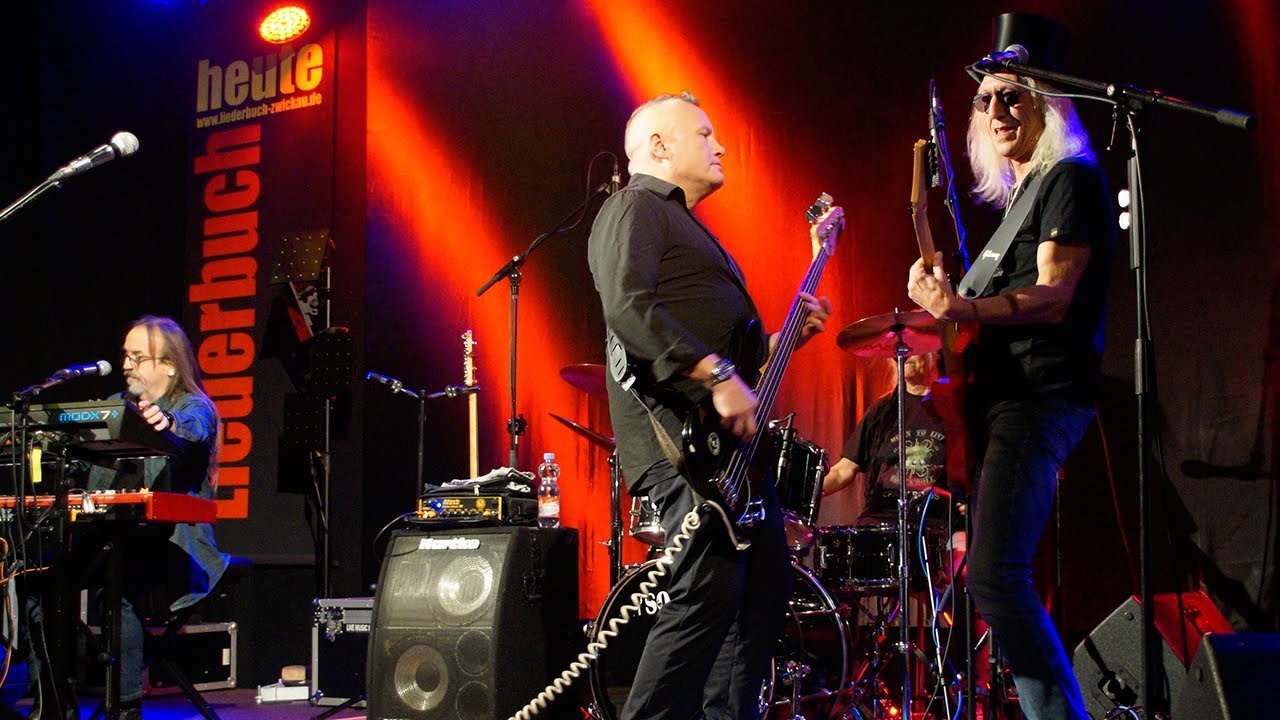 Crazy Birds live mit Hits von electra, Lift und Reform