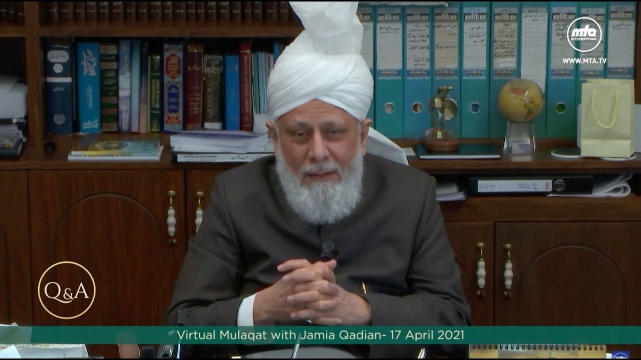 جامعہ احمدیہ سے فارغ التّحصیل ہونے کے بعد ہمیں کس طرح تعلیم و تربیت کے کاموں کو شروع کرنا چاہیے؟