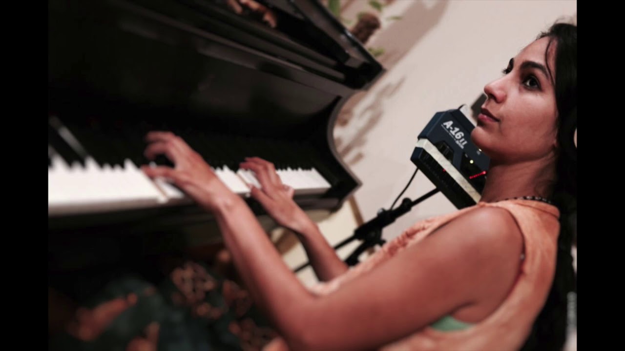 Mama Roro : Lina Lomanto Quartet