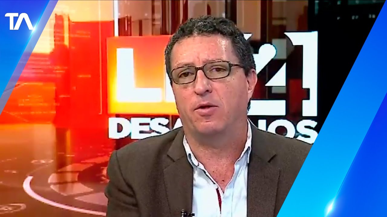 Los Desayunos 24 Horas, Óscar Vela, autor de 