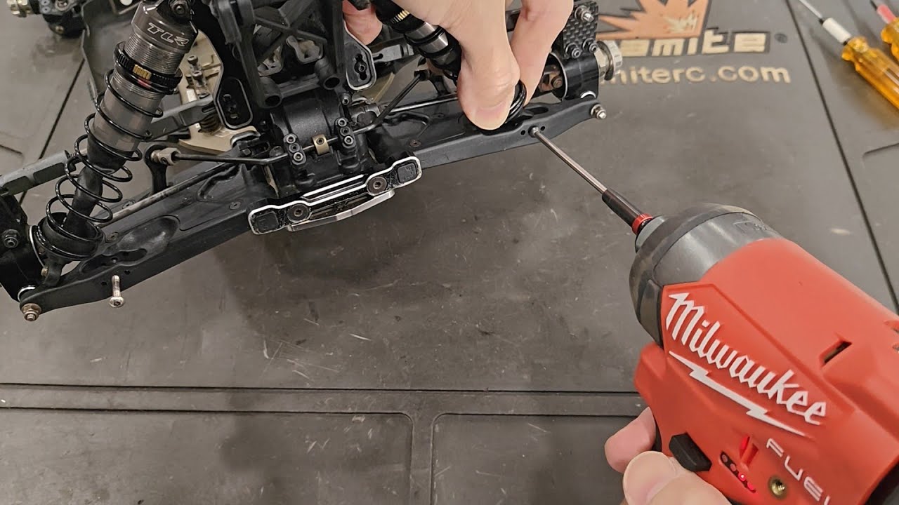 Losi TLR 8IGHT-X XE 2.0 Maintenance - Rear Differential Quick Approach