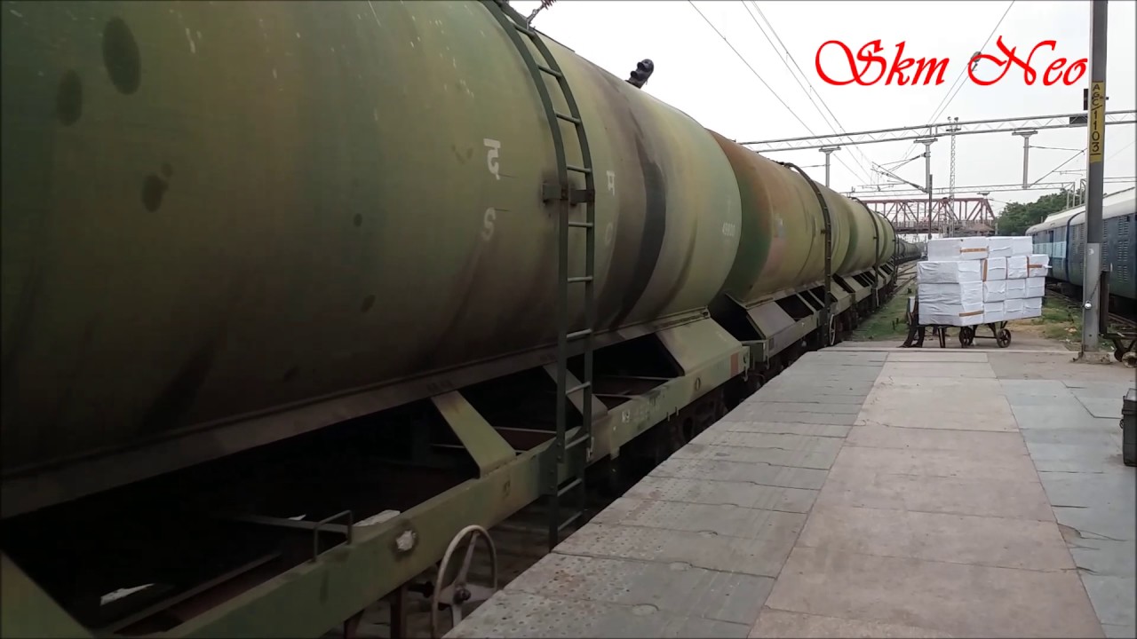 An Indian Railway Oil Tanker Arriving At Agra cantonment Station
