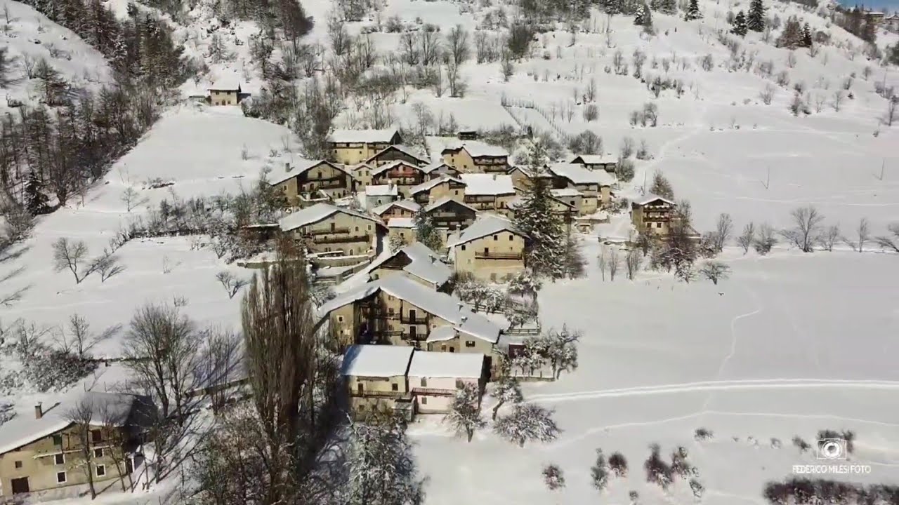 In volo sopra la borgata Soubras (Comune di Oulx) | Riprese aeree
