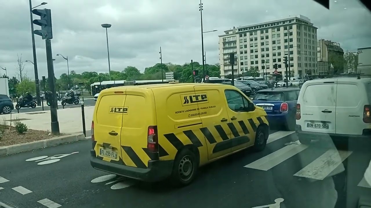 Navette de remplacement Métro 1 RATP - Man NL204 Hybride N°4107 CDG - Étoile --- La Défense
