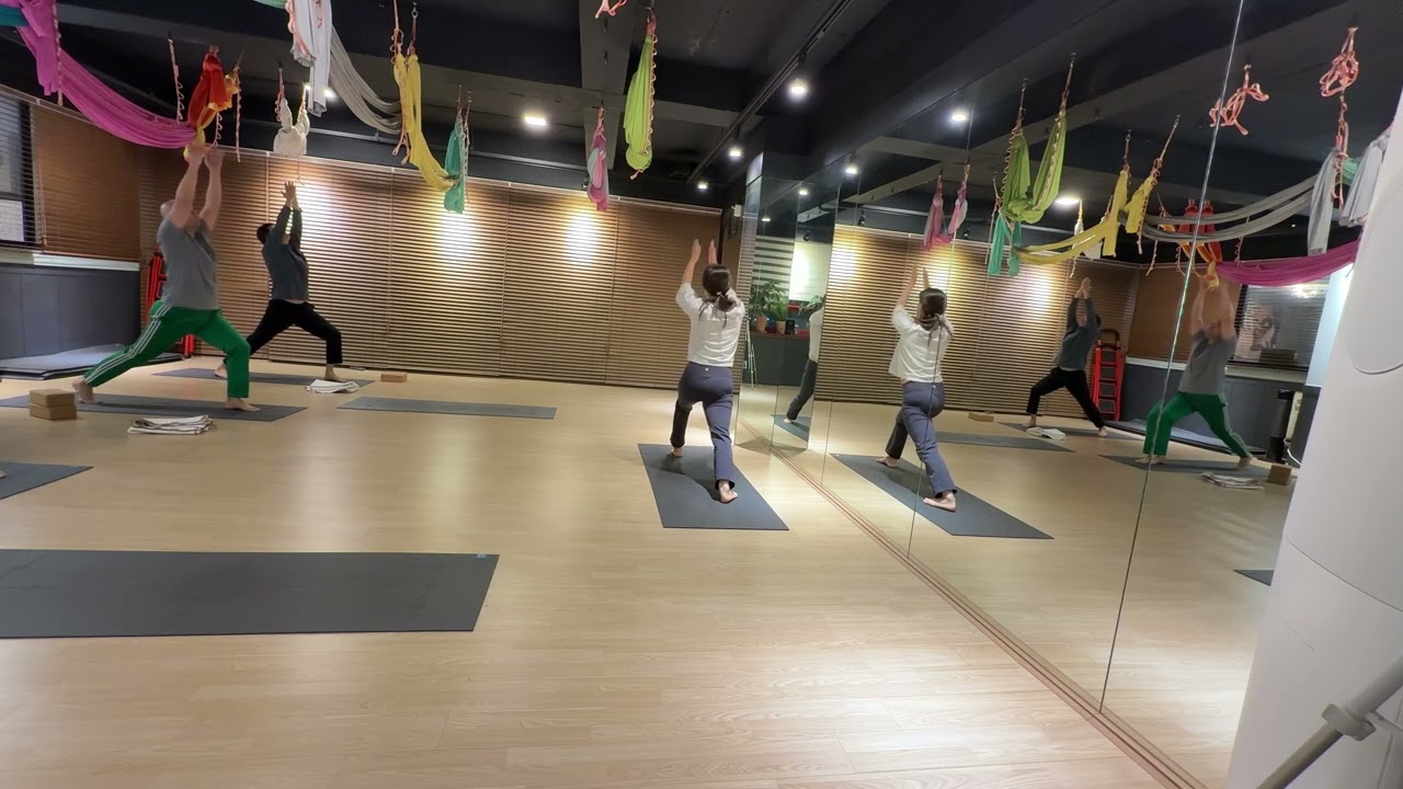 아쉬탕가 베이직 60분 수업 #퇴근후요가 #하루피로풀기 #몸이뻣뻣할때요가 #남자스트레칭 #운동부족해결 #저녁운동루틴 #잠들기전몸풀기#아쉬탕가요가 #아쉬탕가베이직