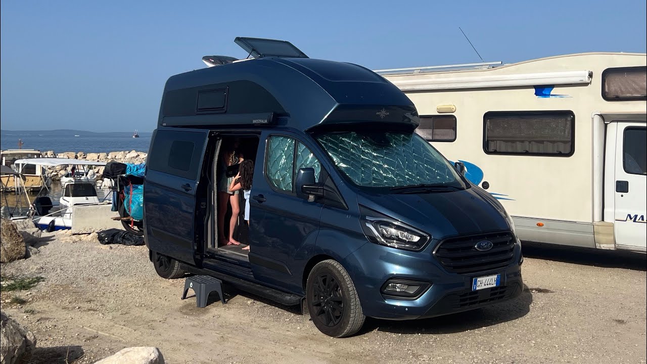 Nothing planned, nothing booked - fabulous campervan adventures on the Croatian Islands continue…!
