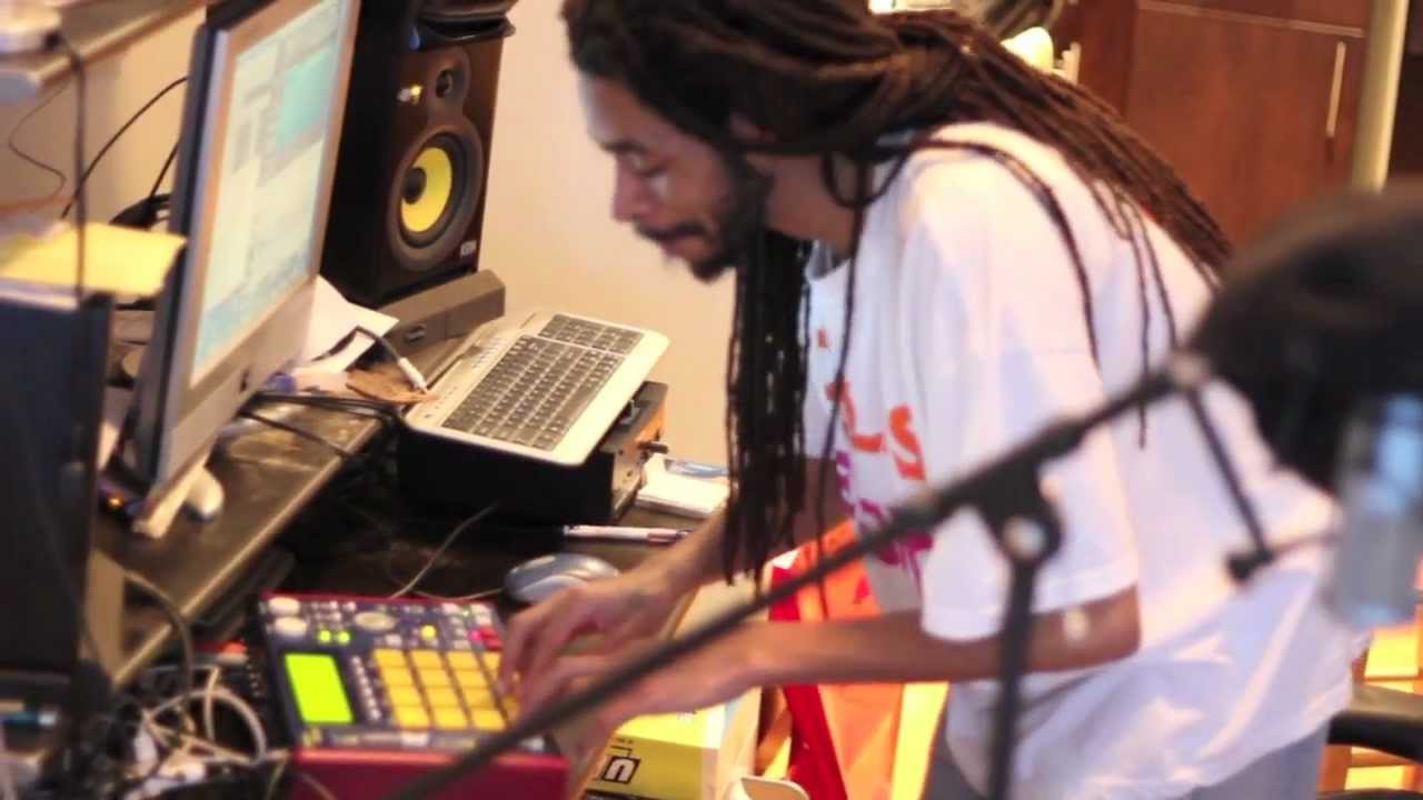 MPC 1000 King i Divine MPC Beat Making for Divine ScienZe