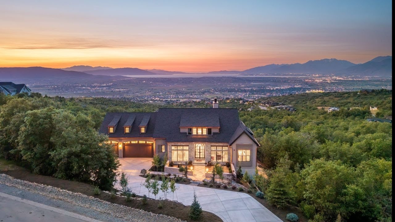 2025 Utah Valley Parade of Homes &ndash; Valor Homes Modern Luxury Home for Sale in Woodland Hills, Utah