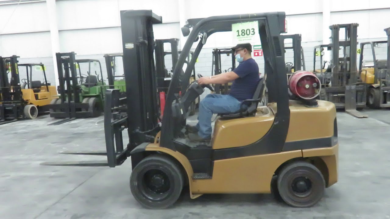 Cómo Manejar un Montacargas Hombre Sentado Yale GLP060VXNVSE093 Gas LP 6000 Libras