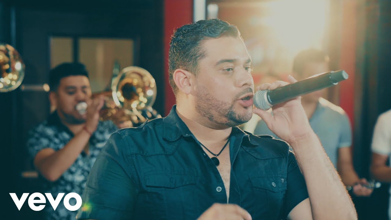 Banda Carnaval - Porque Así Tenia Que Ser (En Vivo Desde El Estudio Andaluz Music)