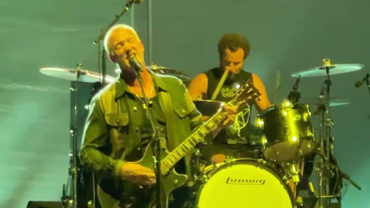 Queens of the Stone Age Smooth Sailing Chicago 2025
