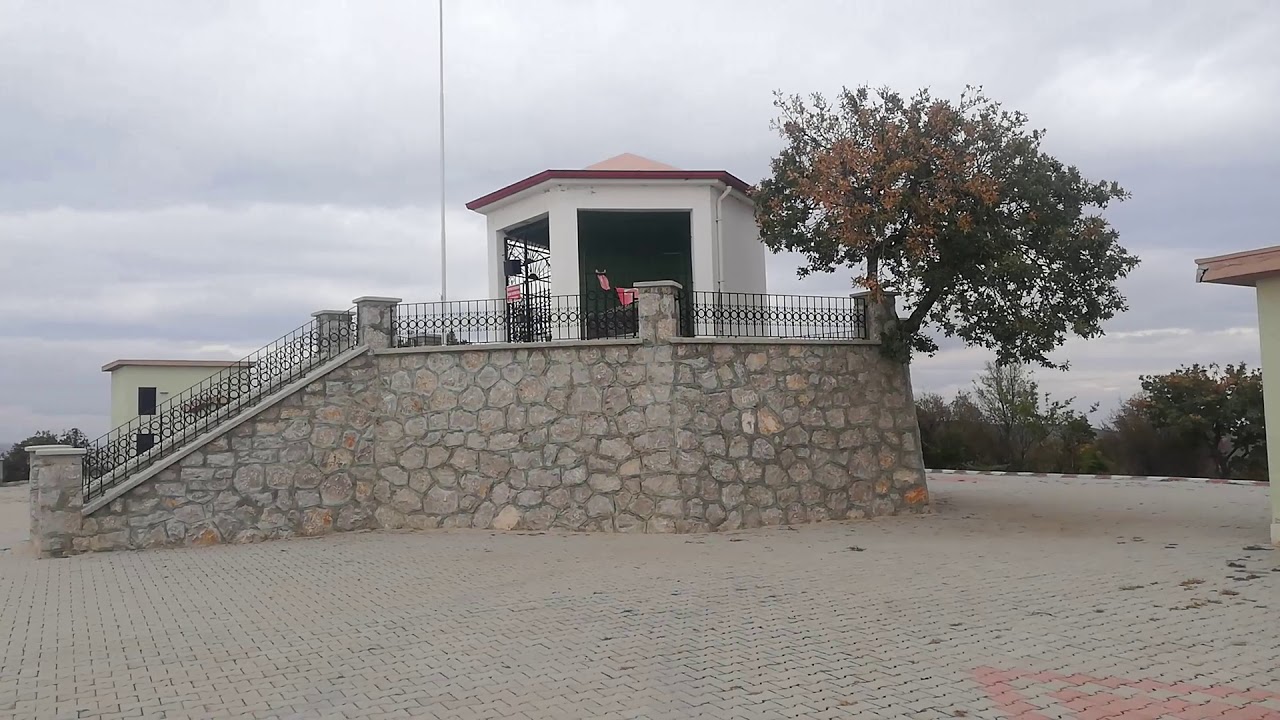 TOKUŞ BABA TÜRBESİ