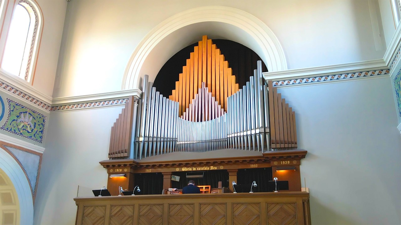 Frederik Magle plays a Fanfare and Fantasia on the hymn O kristelighed (Pipe organ)