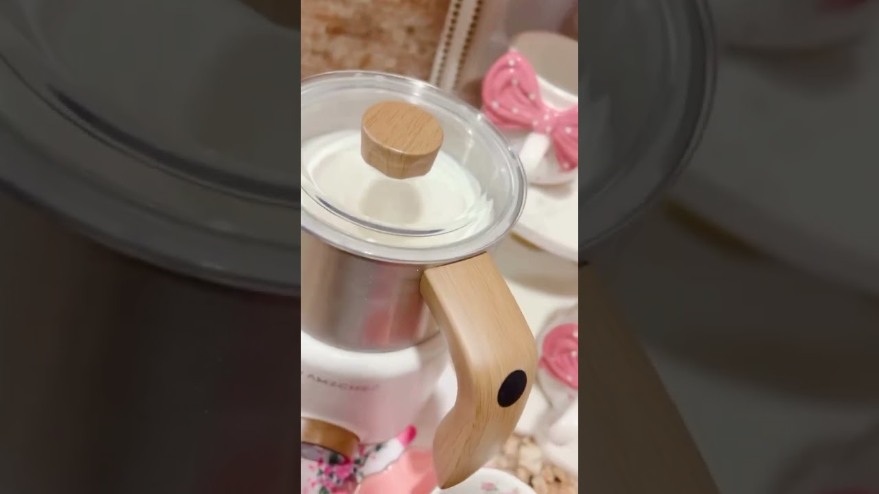 Transform your mornings with the 8-in-1 milk frother! 🌞