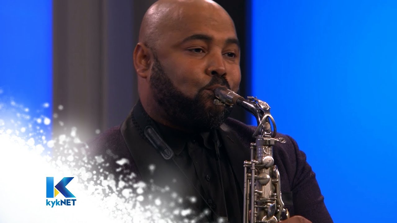 &lsquo;Spesiale song&rsquo; &ndash; Koortjies met Jonathan Rubain  | kykNET
