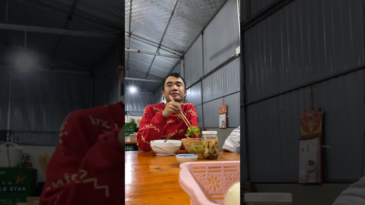 Review quán phở Thương Cường ở ngã tư Hạ Vàng