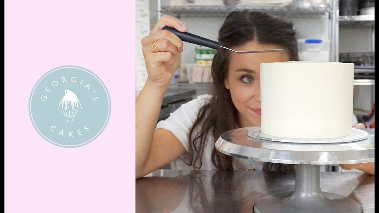 How To Get Sharp Edges On A Buttercream Cake | Georgia's Cakes