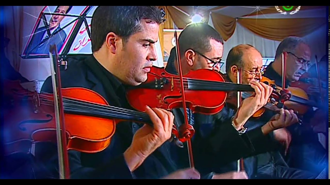 Baroudi Bekhedda Chante LaYali Waranne Winkome Yawelad Belladi très belle chanson