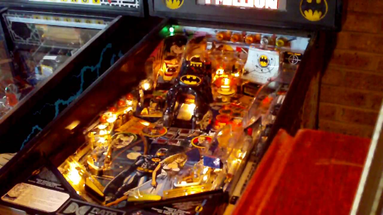 Batman Pinball. Data East