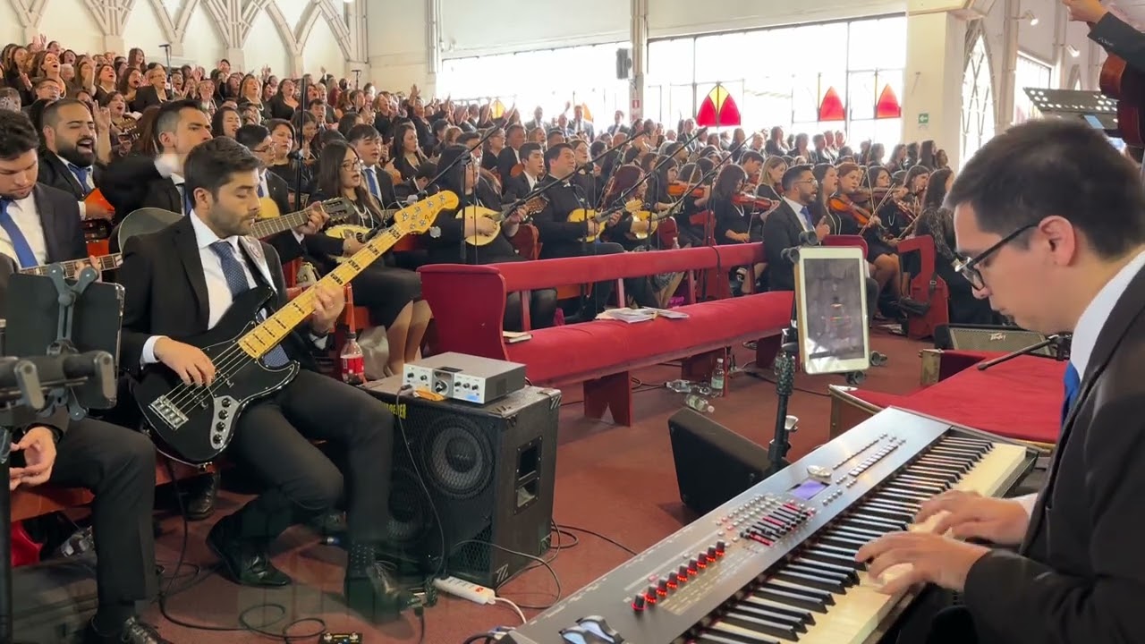 Coros Unidos - En horas Tristes - Bajo y Piano
