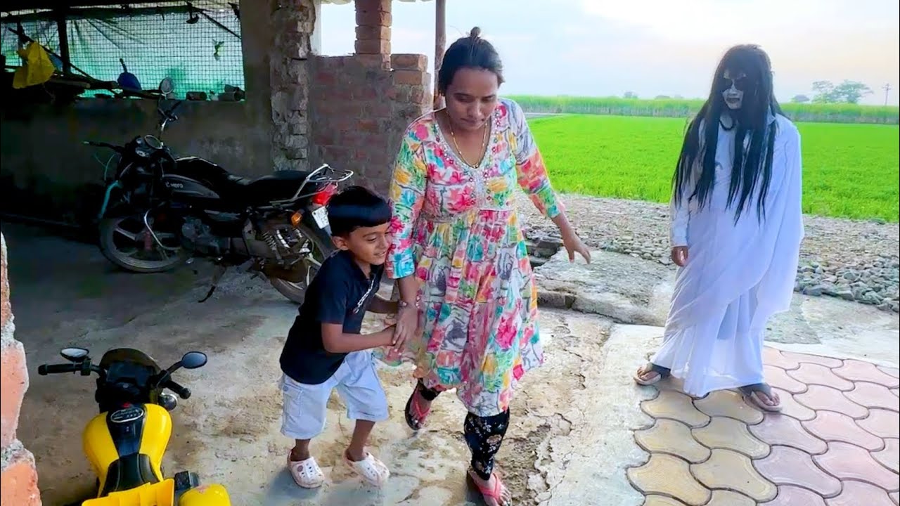 हॉस्पिटलमध्ये जाताना गाडीतुन हडळ बाहेर निघाली 🔥