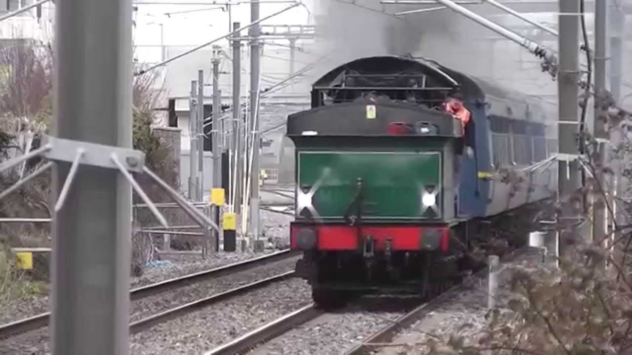 RPSI No. 461 + Craven Coaches - Humpback Bridge, Dublin