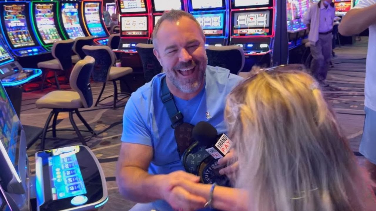 Lucky Lady Maria Gets To Max Bet Her Favorite Slot At The Casino!! (Your Luck Has Arrived)
