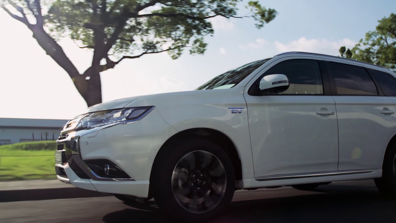 Mitsubishi Outlander PHEV - EV Priority Mode