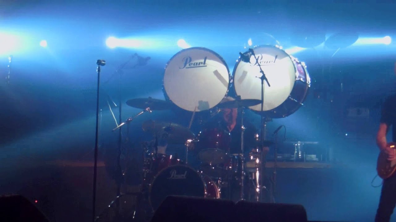Golden Earring/Miss Montreal + Radar Love met fantastische drumsolo Cesar Zuiderwijk