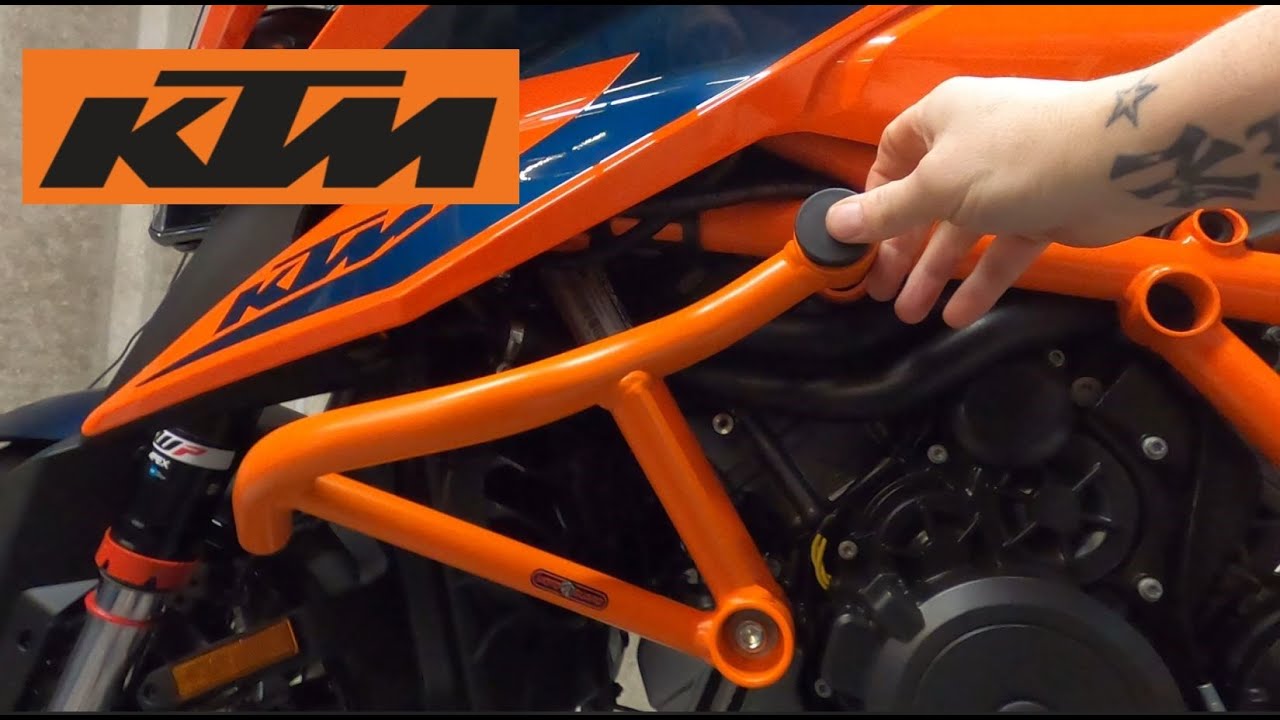 Fitting KTM 1290 Super duke Crash bars
