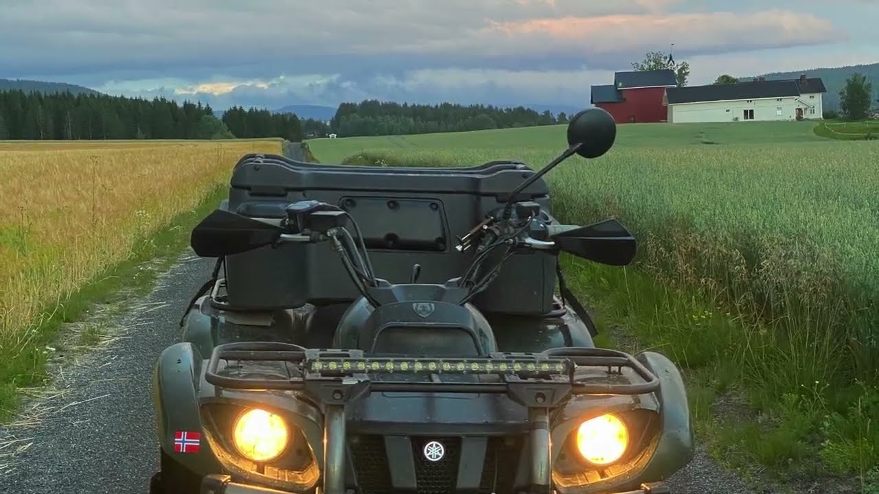 Yamaha grizzly 660 trail riding