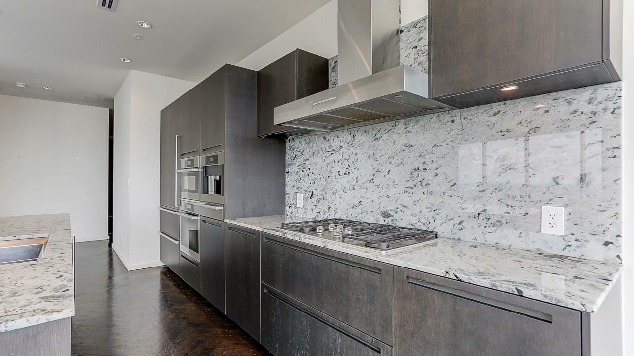 180 University Avenue, Unit 5501, Toronto, ON