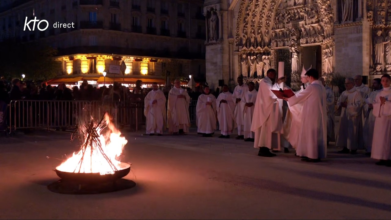 Vigile pascale &agrave; Notre-Dame de Paris || P&acirc;ques 2026