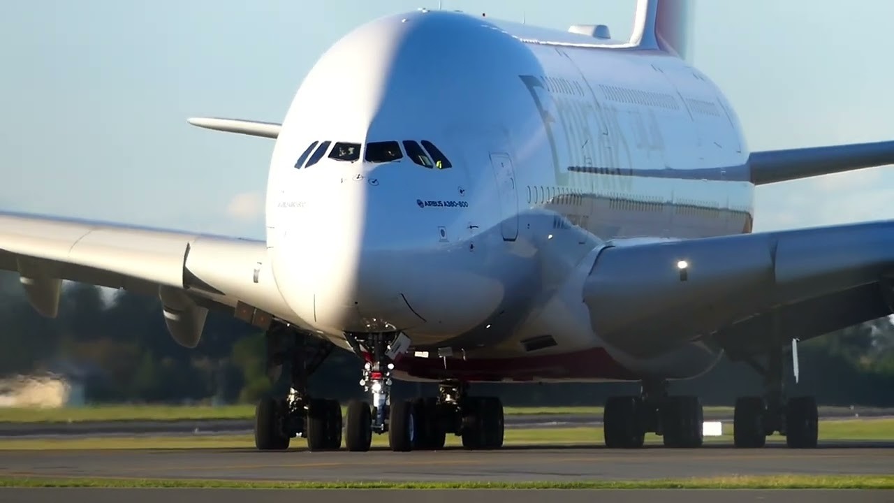 Emirates Airbus A380 800 Takeoff Christchurch Airport! #airport #plane #singapore #emirates