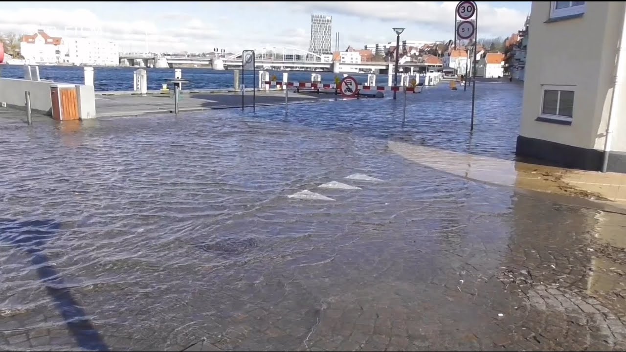 breaking news - højvande på Sønderborg havn 29. Marts 2020