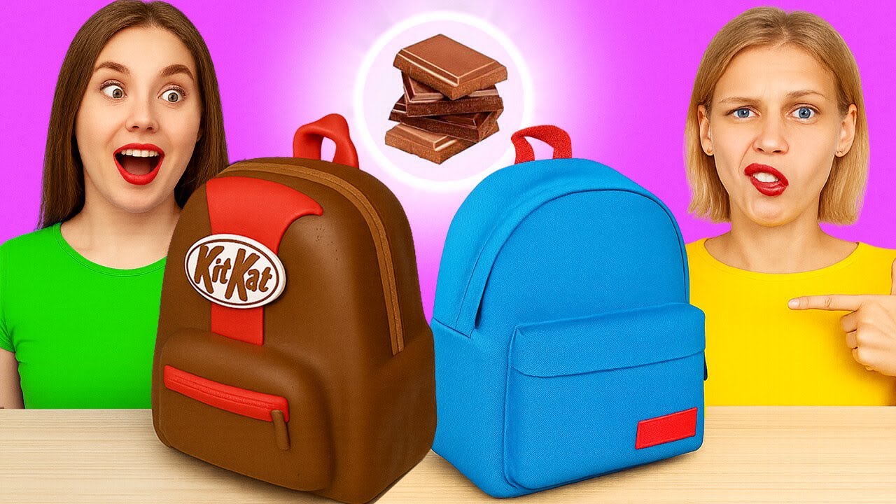 リアルフード vs チョコレートフードチャレンジ 😱🍫 一番おいしいサプライズを手にするのは誰?!