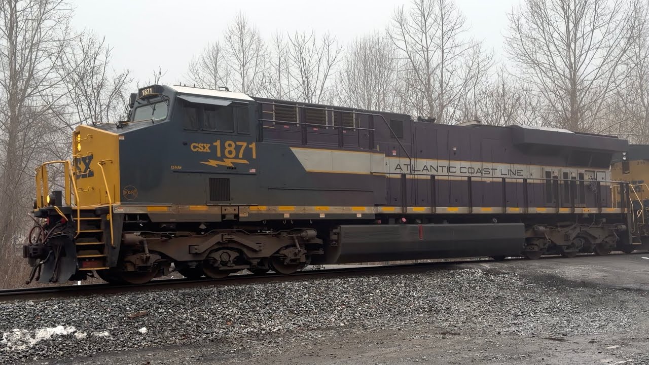 CSX ACL Heritage Unit leads coal freight train | Mount Airy MD 2/19/2026