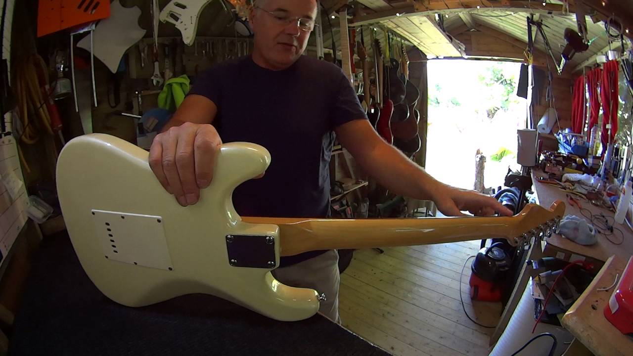 Electric guitar neck pocket cracks: my experience so far...