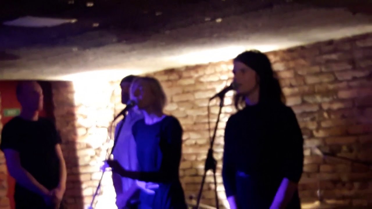 Alaverdi feat. Ema Brabcová + Olga Königová - Vandens vienuma (live)