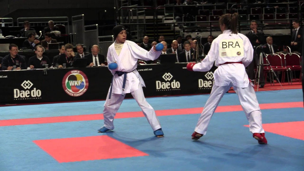 Valeria KUMIZAKI of Brazil vs Dhouha BEN OTHMAN of Tunisia. 2014 World Karate Championships