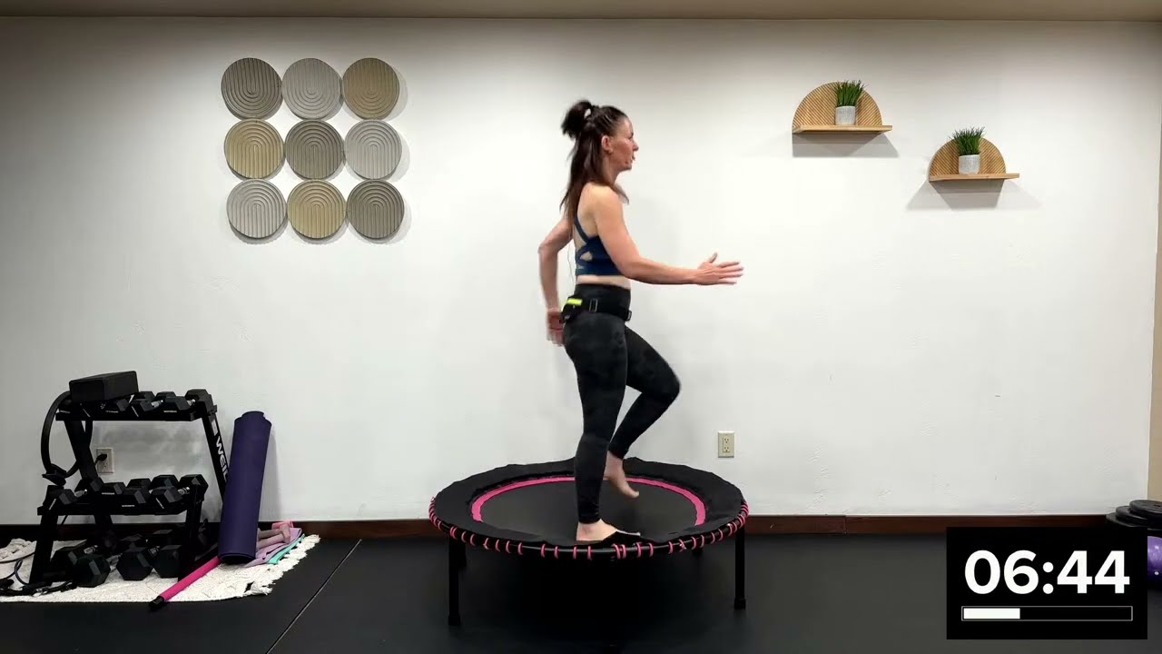 Прыжки для улучшения лимфотока | Тренировка Health Bounce и ходьбы с низкой ударной нагрузкой