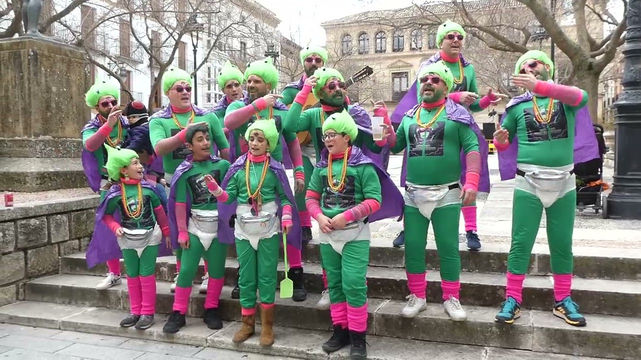 426 CARRUSEL DE AGRU. DE CARNAVAL DE ALCALA REAL EN PZA. AYUNTAMIENTO-CHIRIGOTA LOS  SUPERBIOMETANOS