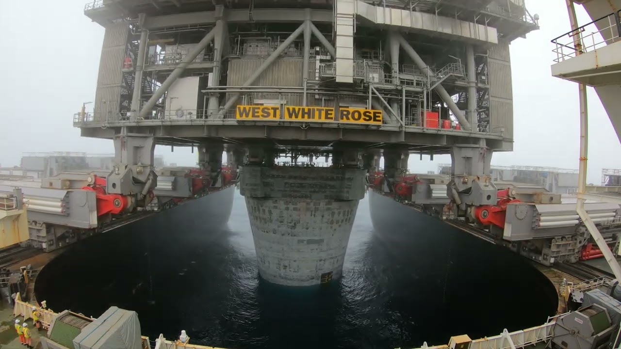 West White Rose topsides installation in Canada