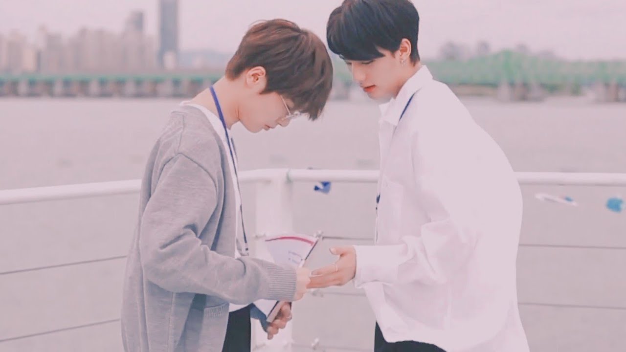 Stray Kids - hyunjin e jeongin cute moments #4 HyunIn