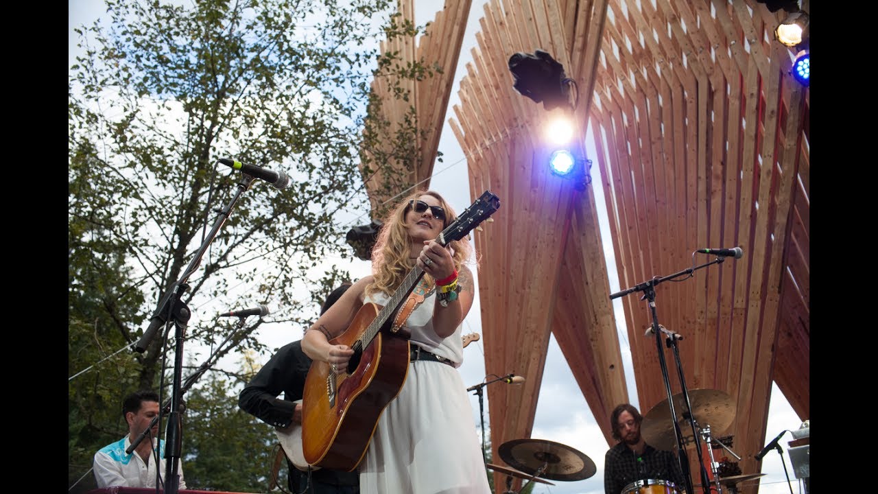 Margo Price - Hurtin' - Treeline Stage @Pickathon 2016 S03E11