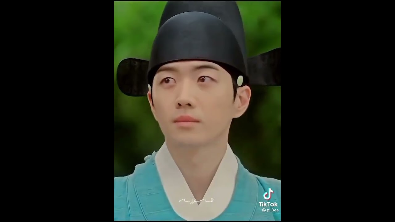 When the crown prince taught she became the King's concubine!#TheRedSleeve#LeeJunho#LeeSeyoung
