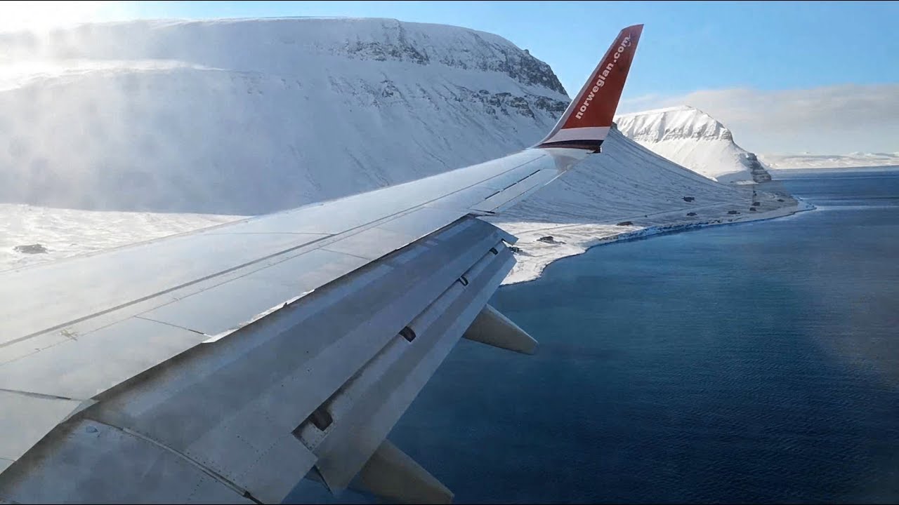 Norwegian Boeing 737-800 Oslo - Longyearbyen