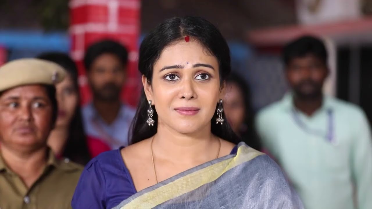 Will Abhirami Fall for Sreeja's Conspiracy? - Rettai Roja - Full Ep 1006 - Zee Tamil